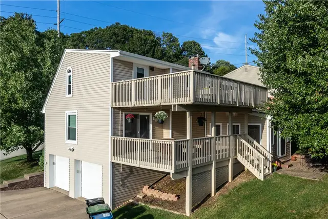 271 Mohican Avenue gallery image 20