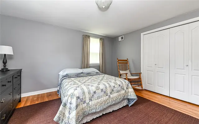2712 CHAMPLAIN gallery image 8