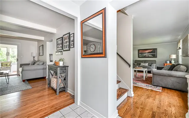 2712 CHAMPLAIN gallery image 15