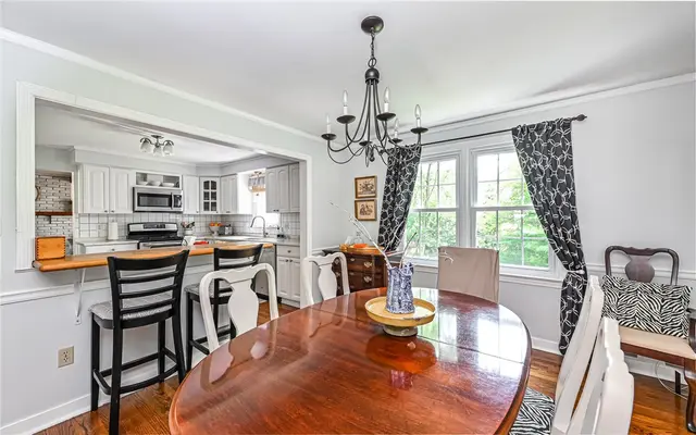 2712 CHAMPLAIN gallery image 19