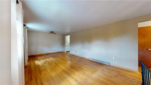2714 Tillia St gallery image 5