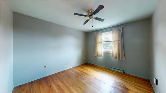 2714 Tillia St gallery image 12
