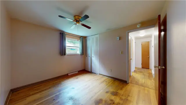2714 Tillia St gallery image 13