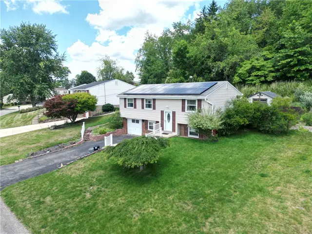 2714 Tillia St gallery image 14