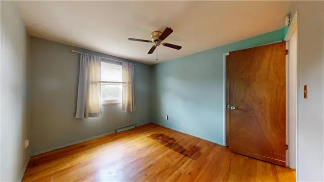 2714 Tillia St gallery image 22