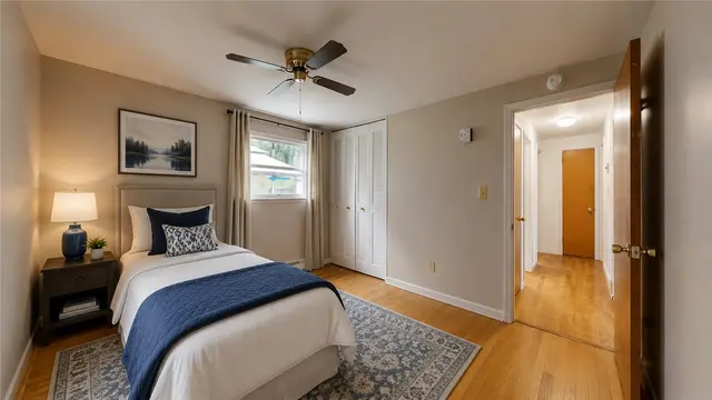 2714 Tillia St gallery image 24