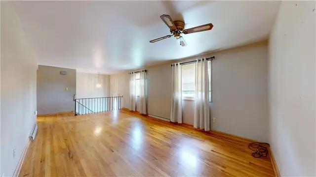 2714 Tillia St gallery image 33