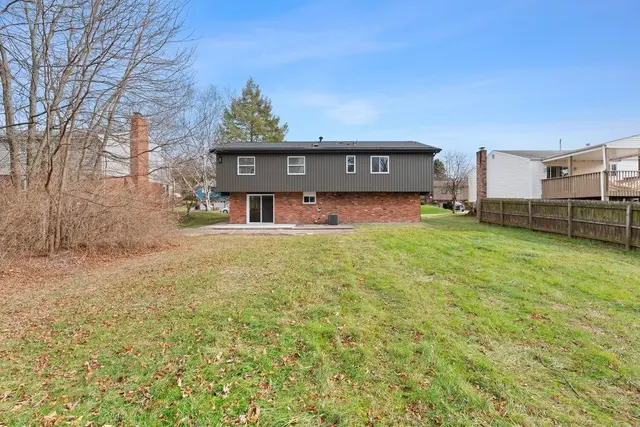 2715 Otterbein Dr gallery image 2