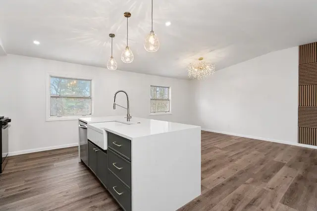 2715 Otterbein Dr gallery image 12
