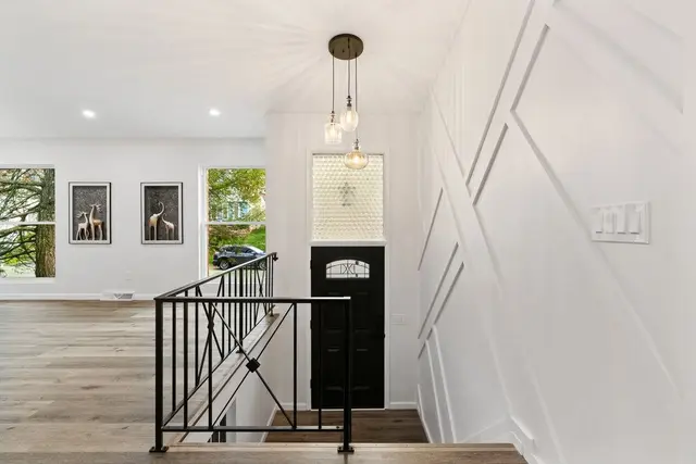 2715 Otterbein Dr gallery image 22