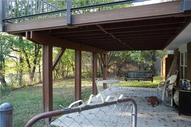 2721 Tillia St gallery image 8