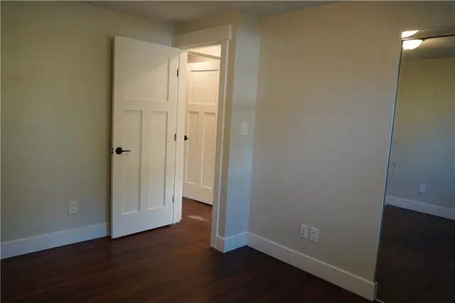 2721 Tillia St gallery image 11