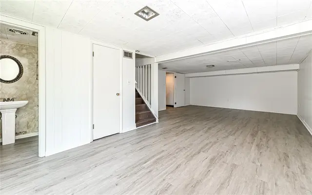 2723 College Park Rd gallery image 8