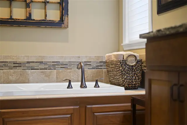 2723 Flat Stone Ct gallery image 9