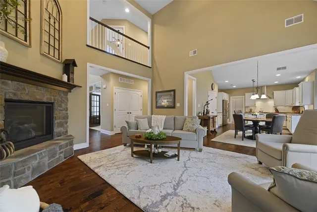 2723 Flat Stone Ct gallery image 29
