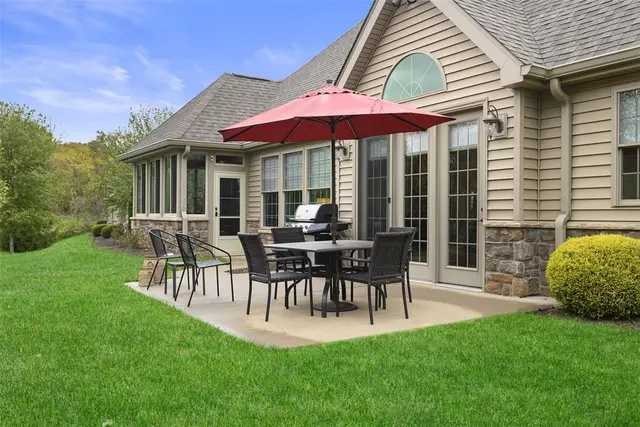 2723 Flat Stone Ct gallery image 40