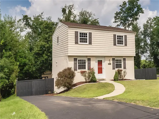 2723 Tillia gallery image 4