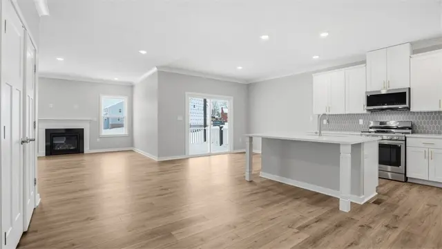2724 Marra Drive gallery image 7