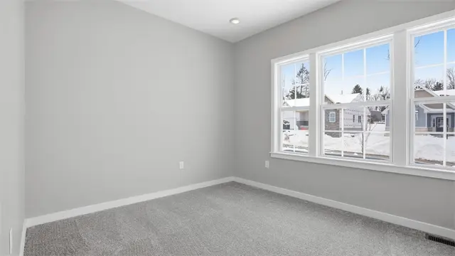 2724 Marra Drive gallery image 13