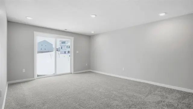 2724 Marra Drive gallery image 17