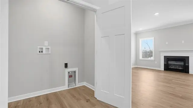 2724 Marra Drive gallery image 27