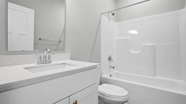 2724 Marra Drive gallery image 31