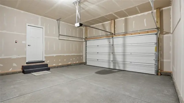 2724 Marra Drive gallery image 34