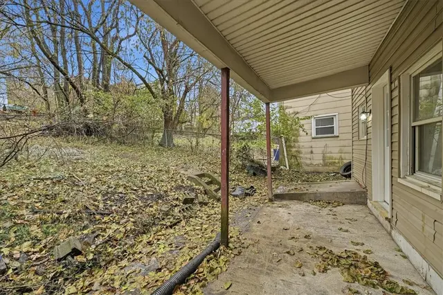 2728 Glen Mawr St gallery image 6