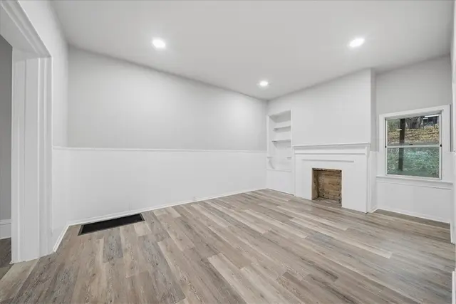 2728 Glen Mawr St gallery image 15