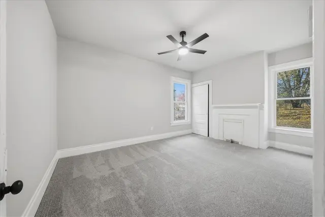 2728 Glen Mawr St gallery image 18