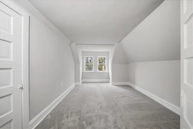 2728 Glen Mawr St gallery image 22