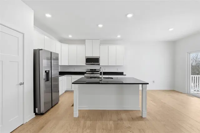 2730 Marra Drive gallery image 4