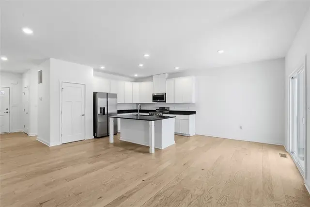 2730 Marra Drive gallery image 7