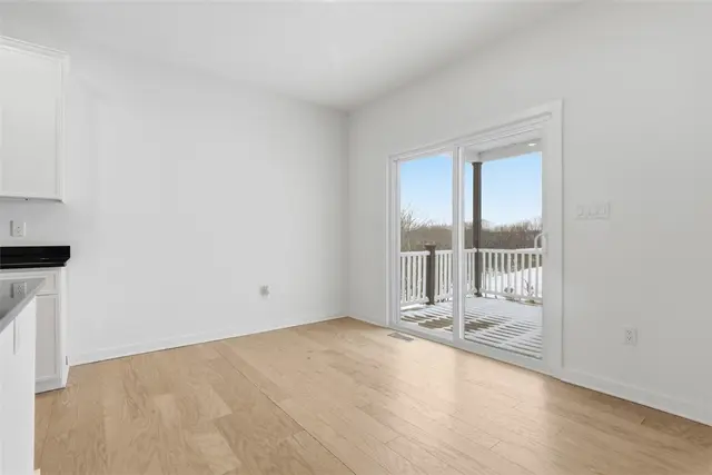 2730 Marra Drive gallery image 9