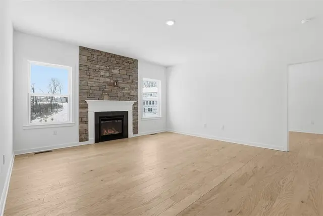 2730 Marra Drive gallery image 12