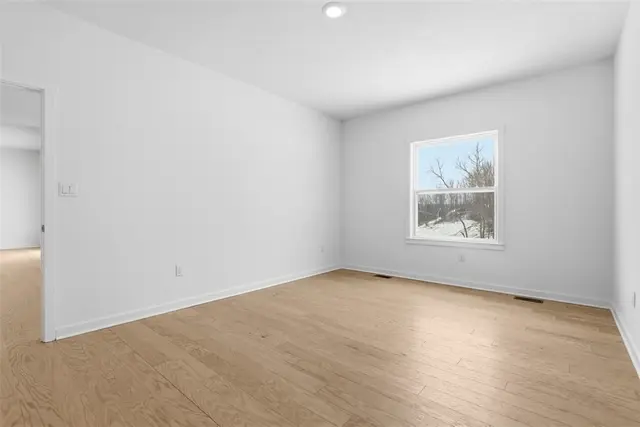 2730 Marra Drive gallery image 16