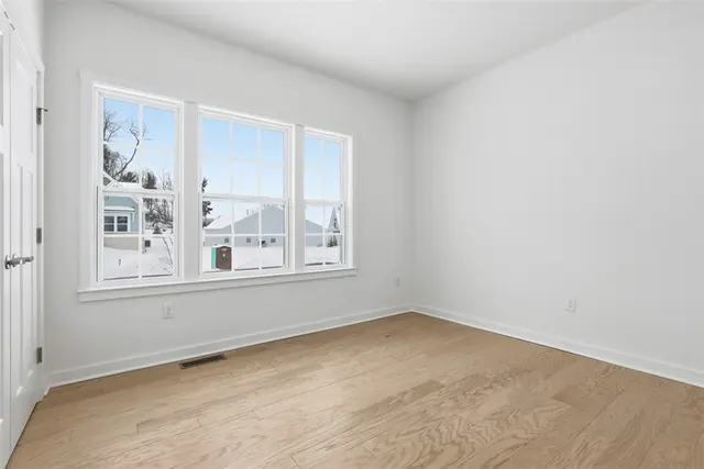 2730 Marra Drive gallery image 20