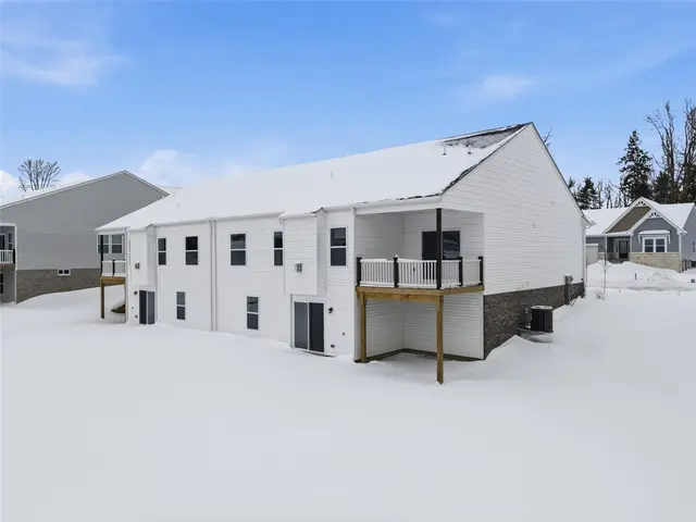 2730 Marra Drive gallery image 34
