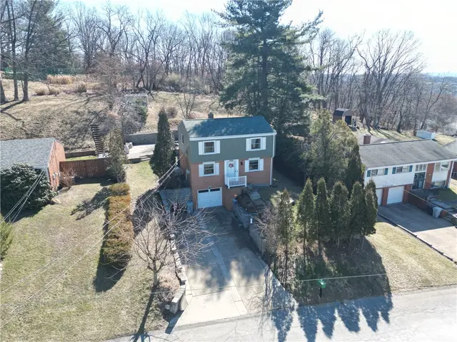 2732 Tillia gallery image 32