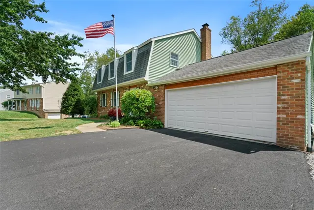 274 Kettering Cir gallery image 8
