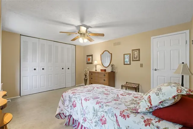 274 Kettering Cir gallery image 10