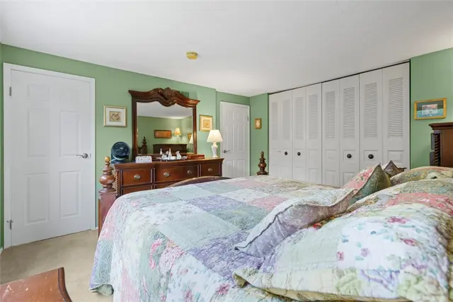 274 Kettering Cir gallery image 11