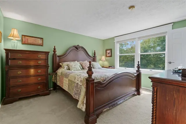 274 Kettering Cir gallery image 12