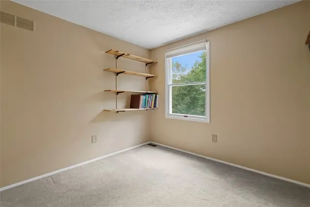 274 Kettering Cir gallery image 38