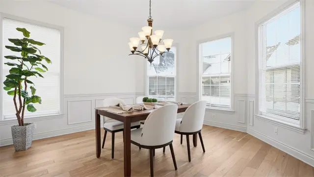 2749 Shadowrock Court gallery image 3