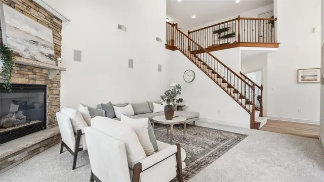 2749 Shadowrock Court gallery image 15
