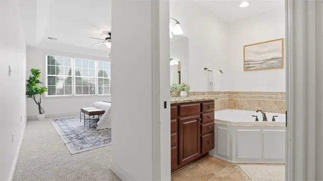 2749 Shadowrock Court gallery image 17