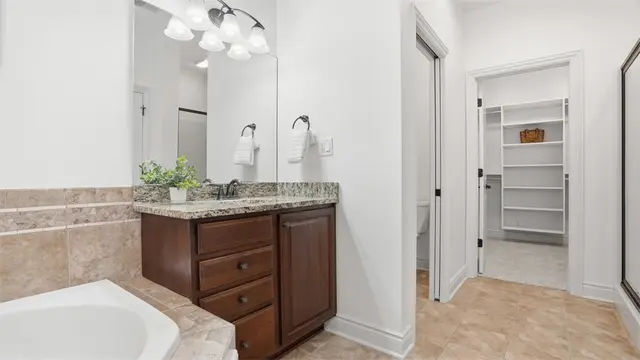 2749 Shadowrock Court gallery image 22