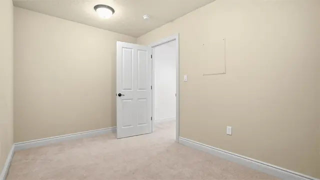 2749 Shadowrock Court gallery image 32