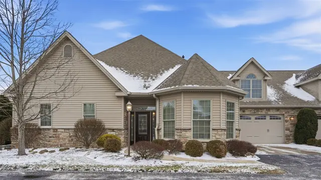 2749 Shadowrock Court gallery image 40